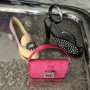 Bundle of just the right shoe